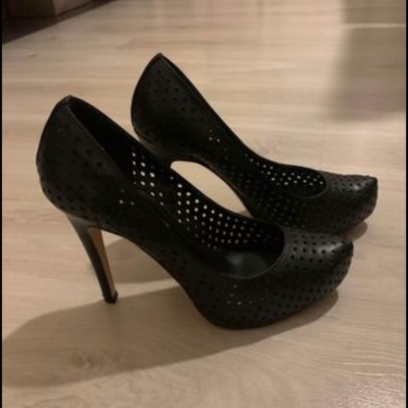 BCBG Platform Heels Black - size 37/6.5 - Picture 2 of 6